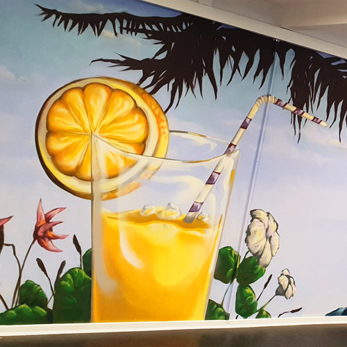 Væg udsmykning malet til lokaler i firma